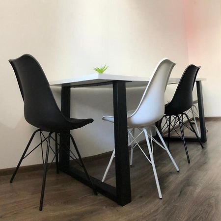 Апартаменти Max Apartament Брашов Екстер'єр фото
